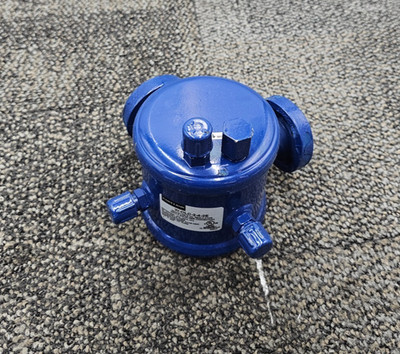 Emerson W-OLC-2-4-2E Dual Equalizer Adj Oil Level Control 3/8'' Sea Flare Blue
