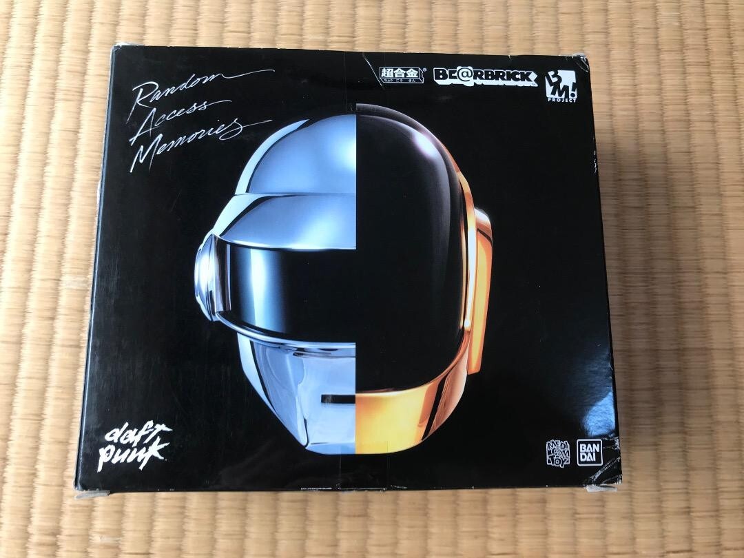 Daft Punk Be@rbrick 200% Set of 2 Metallic Figures Black Daft Punk Be@rbrick 200% Set of 2 Metallic Figures Black