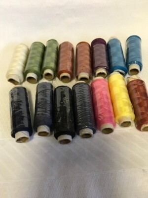 16 Rollen Fadenmischung viele Farben Neuzustand