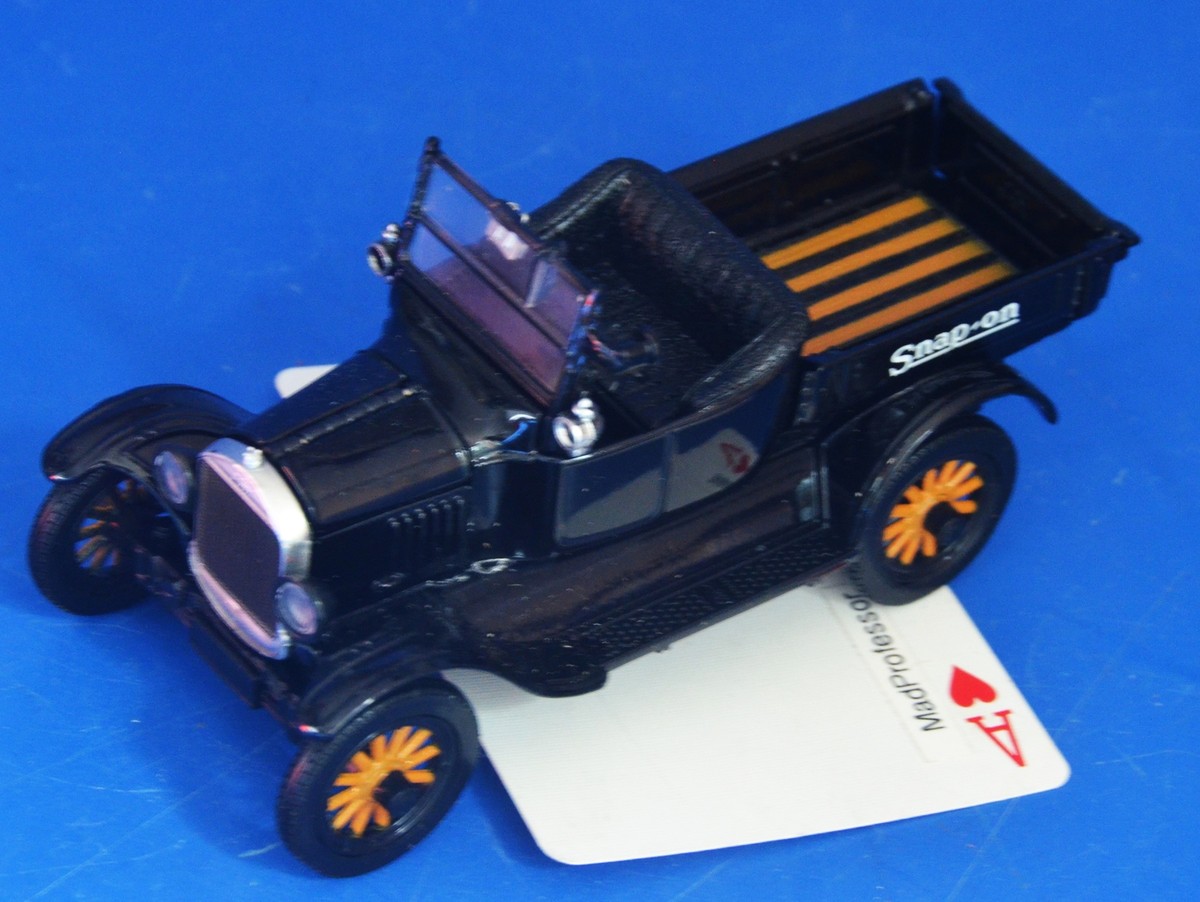でおすすめアイテム。 Snap-on Tool Diecast 1925 Ford Model-T Pickup Truck 1:32 乗用車