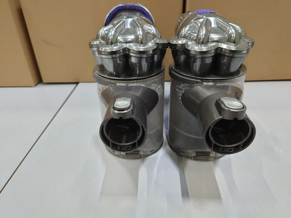 Mengenangebot 2 Dyson DC45 - Gebraucht, Beschädigt, Nein Zubehör - Bild 3 von 4