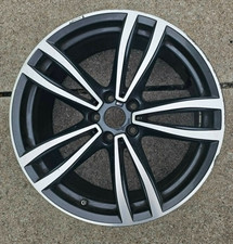 BMW oem 19 inch 8093917 Front Wheel 647M Black B- grade Curb Rash No Rust 19x8.5