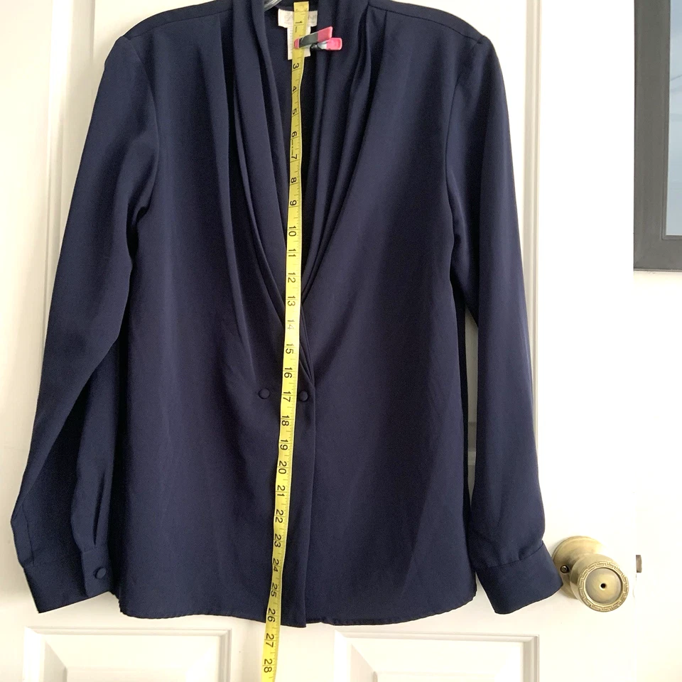 VTG Sasson Paris New York Woman's Navy Blue Pleated Chest LS Blouse Top Sz 8 - Image 4 of 4
