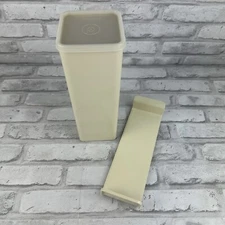 Tupperware Velveeta CHEESE/ Cracker KEEPER 1696 w Tray & Lid  Vintage