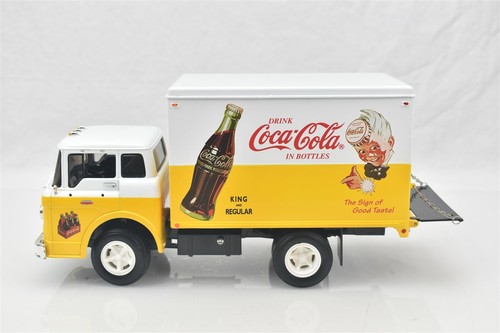 ERTL Coca Cola Coke Ford 1958 C-800 Delivery Truck Die Cast 1:25 Scale H837 - Picture 3 of 10