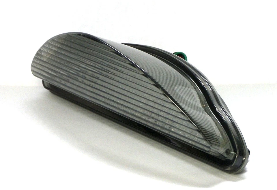 雅马哈 Raider 2008 - 2014 顺序 LED 尾灯;制动和转弯带烟熏镜头 — 第 3/4 张图片