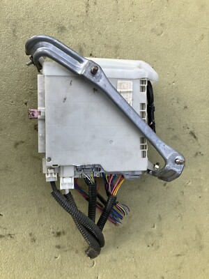 2007-2009 Lexus LS460 Trunk Relay Fuse Junction Box 82670-50091 Oem 
