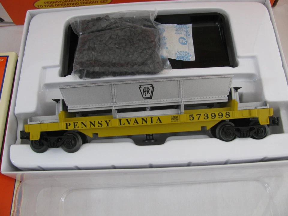 Lionel Trains O Gauge Pennsylvania Flyer Operating Freight Expansion Pack #30037 - Image 2 of 4