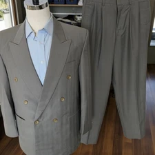 Bespoke Double Breasted Wool Suit 42r 32x30 Peak Lapel Canvased Lightweight
