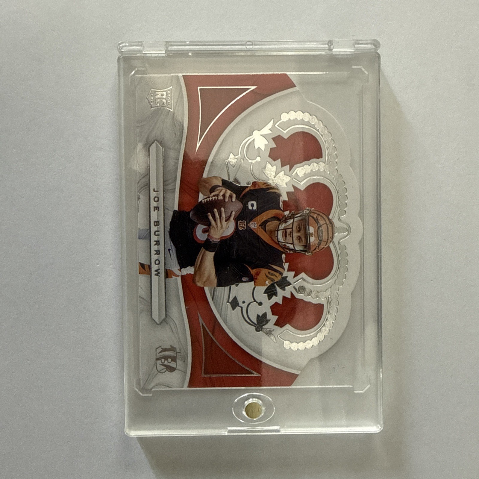 2020 Panini Chronicles - Crown Royale Joe Burrow #CR-1 (RC)