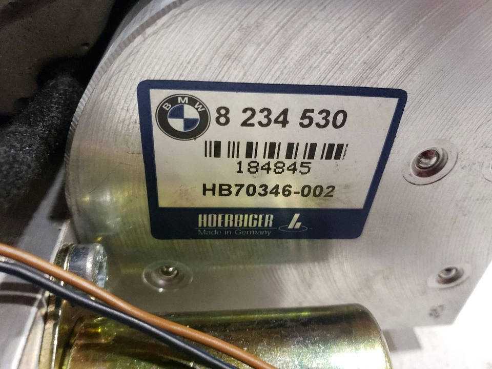 Convertible Top Pump Assembly - 2004 BMW 330Ci Conv E46 LCI - 01-06 OEM 8234530 - Image 4 of 4