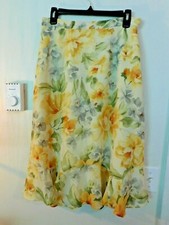 ALFRED DUNNER LADIES SKIRT, SIZE 8. YELLOWS  LINED
