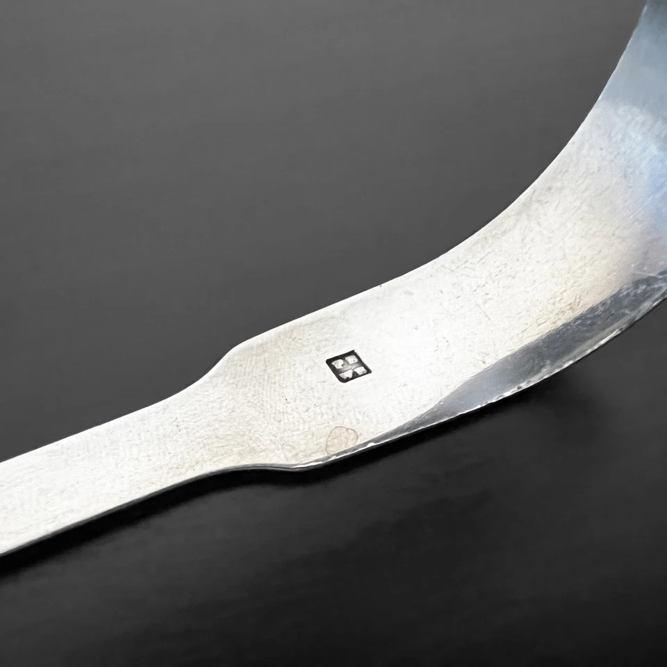 Georgian ? Antique Vintage English Sterling Silver Sugar Tongs Hallmarked 30g - Image 3 of 4