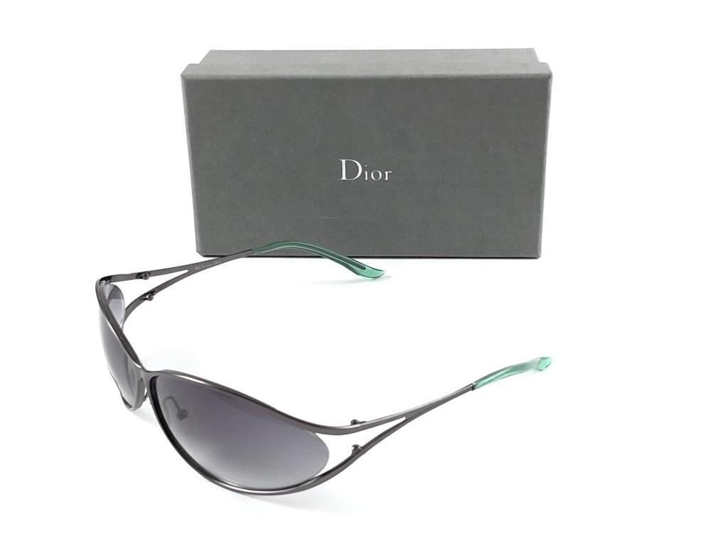 【美品】Dior AVENTURA 星ロゴ サングラス 90s Y2K 美品】Dior AVENTURA 星ロゴ サングラス 90s Y2K - メルカリ