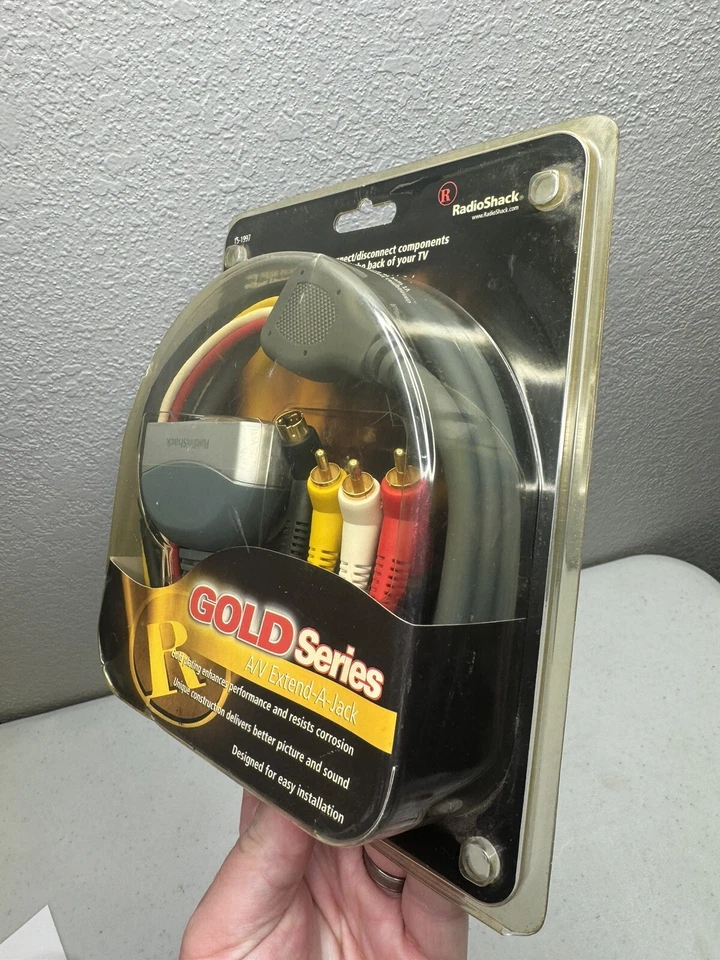 A/V Extend-A-Jack Gold Series 6ft by RadioShack Easy Access To A/V Inputs New - Image 4 of 4