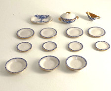 RARE TO FIND RACHEL MUNDAY BLUE WHITE DINNER SERVICE DOLLS HOUSE - READ