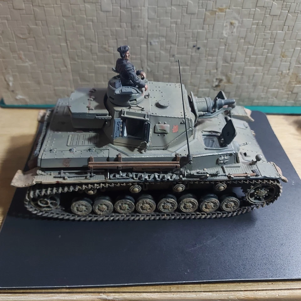 Forces of Valor German Panzer IV Ausf. F, v. 5. Pz.Div. Kursk 1941 - Bild 2 von 4