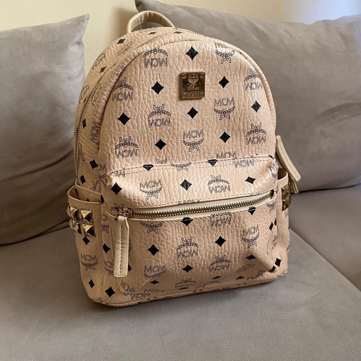 MCM Vicetos Logogram Backpack PVC Leather White Gold Auth 158824 MCM Logogram Vicetos Tote Bag PVC Leather White Gold Auth  main image 2