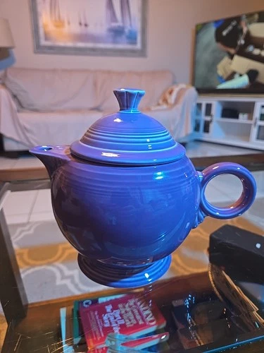 Vintage Fiesta Fiestaware Teapot Coffee Pot Purple Ring Handle Homer Laughlin