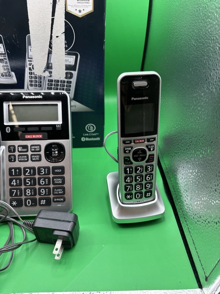 Panasonic KX-TG994SK DECT 6.0 Bluetooth 4-Handset Cordless (missing one phone) - Image 4 of 4