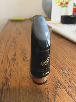 Vandoren B40 Lyre Hard Rubber Bb Clarinet Mouthpiece CM319 - Traditional Beak