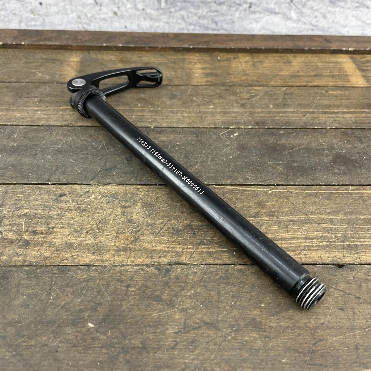 Bontrager Thru Axle 150x15 (198mm) 519107 M6005613 150 15 Skewer