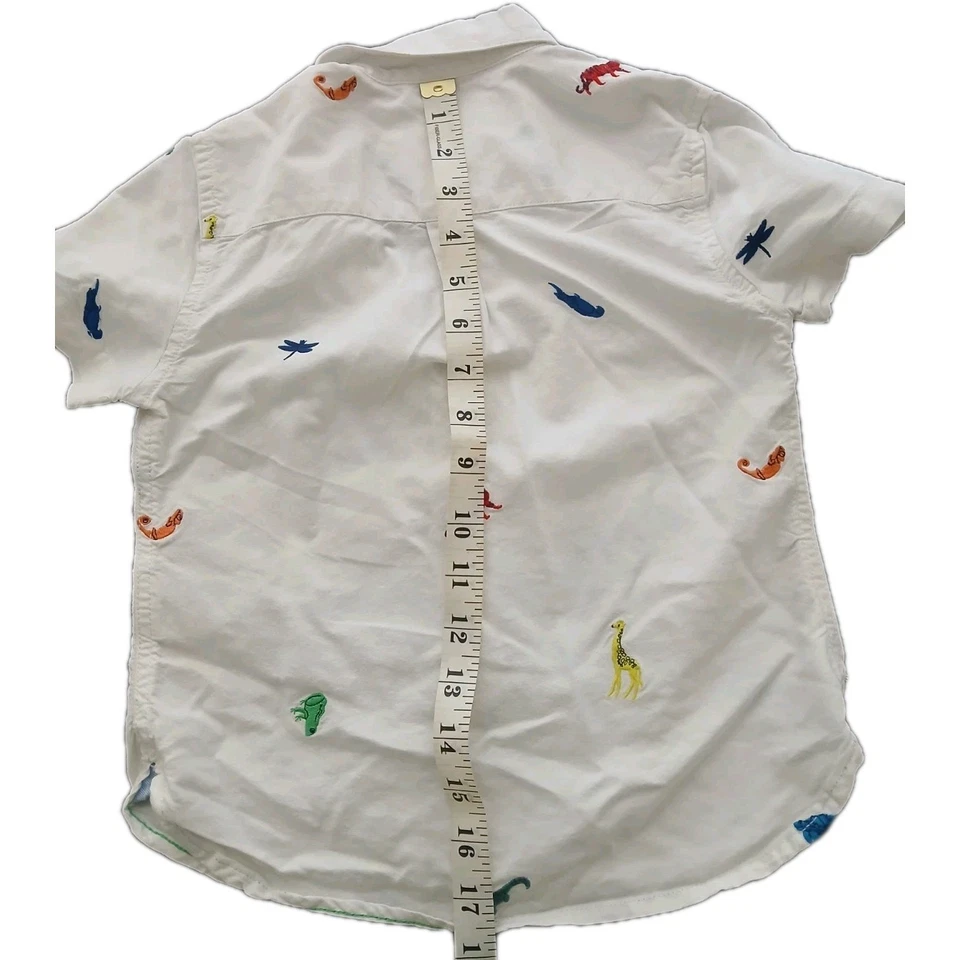 Boys Mini Boden Animal Insect Embroidered Button Down Shirt sz 4-5 short sleeve - Image 3 of 4