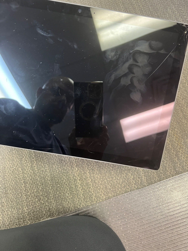 Microsoft Surface Pro 5 -LOT OF 6-MINOR ISSUES BUT WORKING - Picture 9 of 10