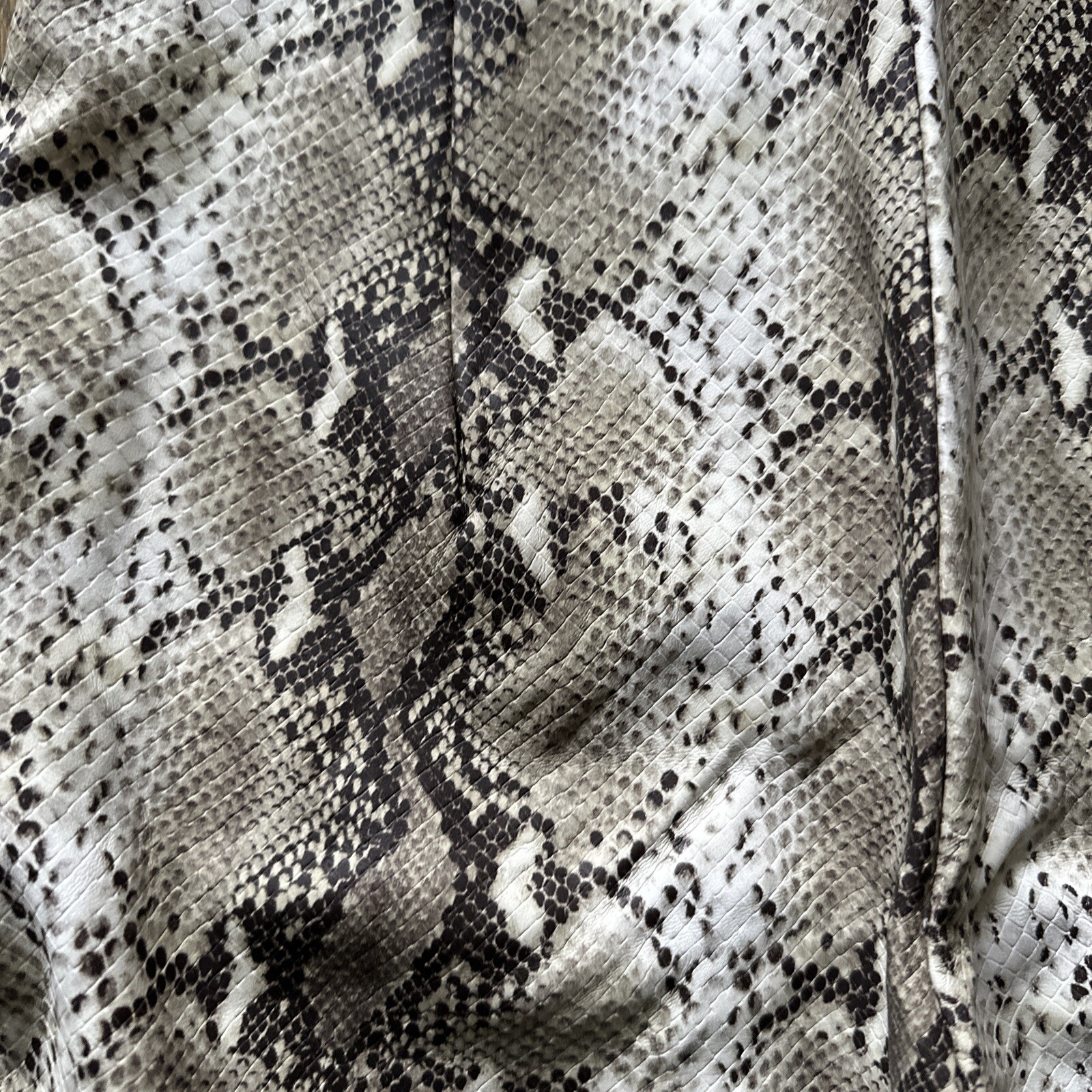 WILD HONEY Pants Size Small  Python snake print - image 7