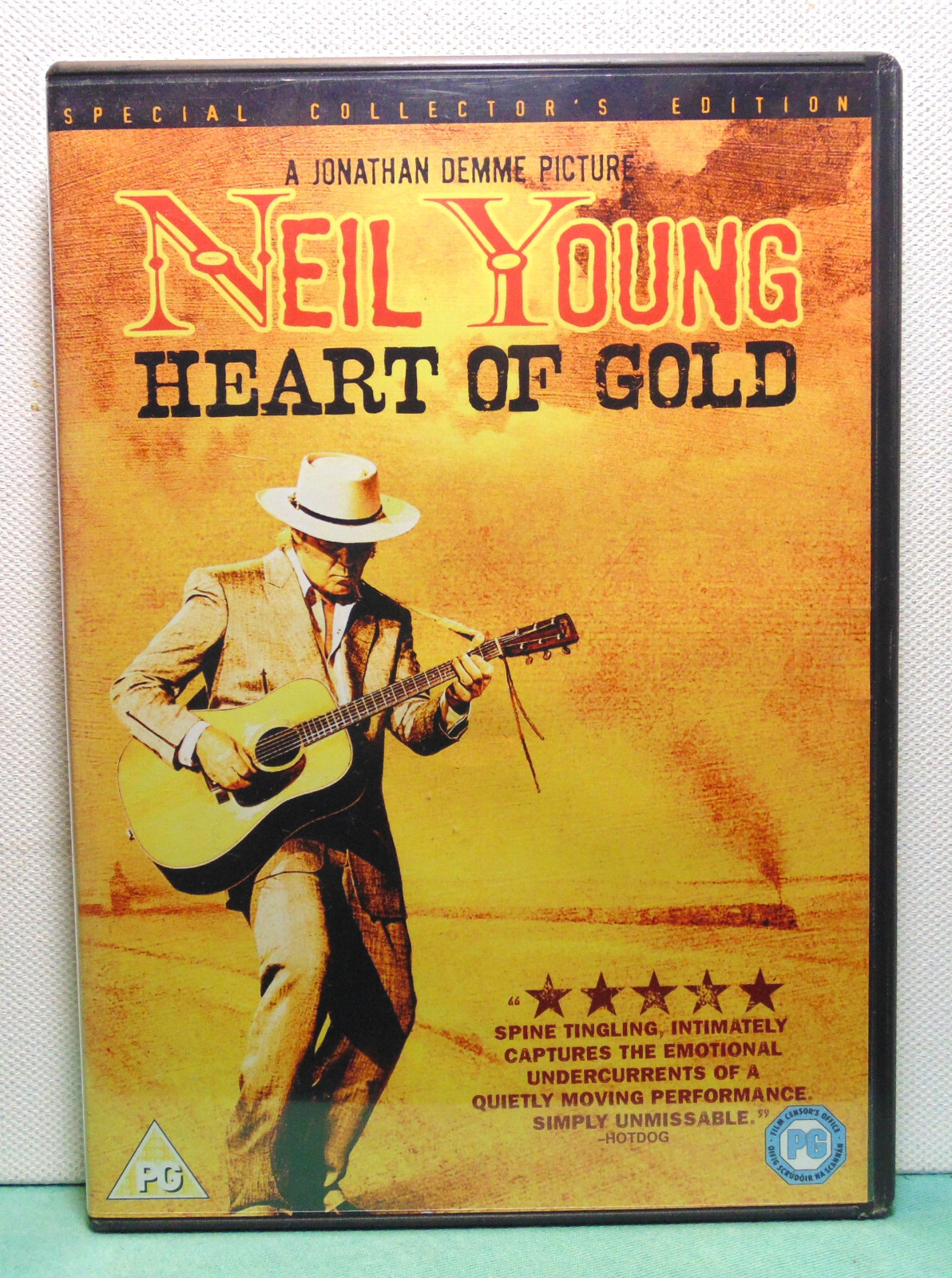 NEIL YOUNG  HEART OF GOLD ------ 2DVDs -- SEE PHOTOS