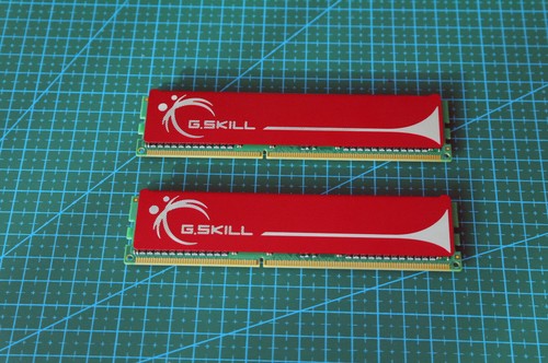 G.SKILL  4 GB (2x2GB) F3-12800CL9D-4GBNQ DDR3-1600 PC3-12800 XMP - Bild 2 von 3