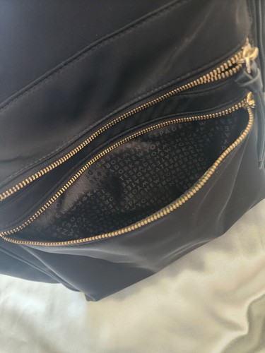 Mochila Kate Spade Wilson Road Bradley de nailon negra bolsa grande para computadora portátil - Imagen 7 de 13