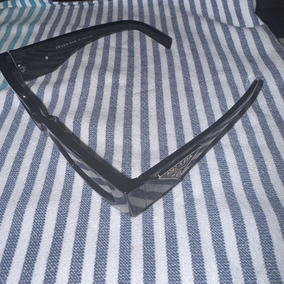 Gafas de sol Prada PR 09ZS 2AU06B rectangulares unisex negras nuevas Foto 2 de 4