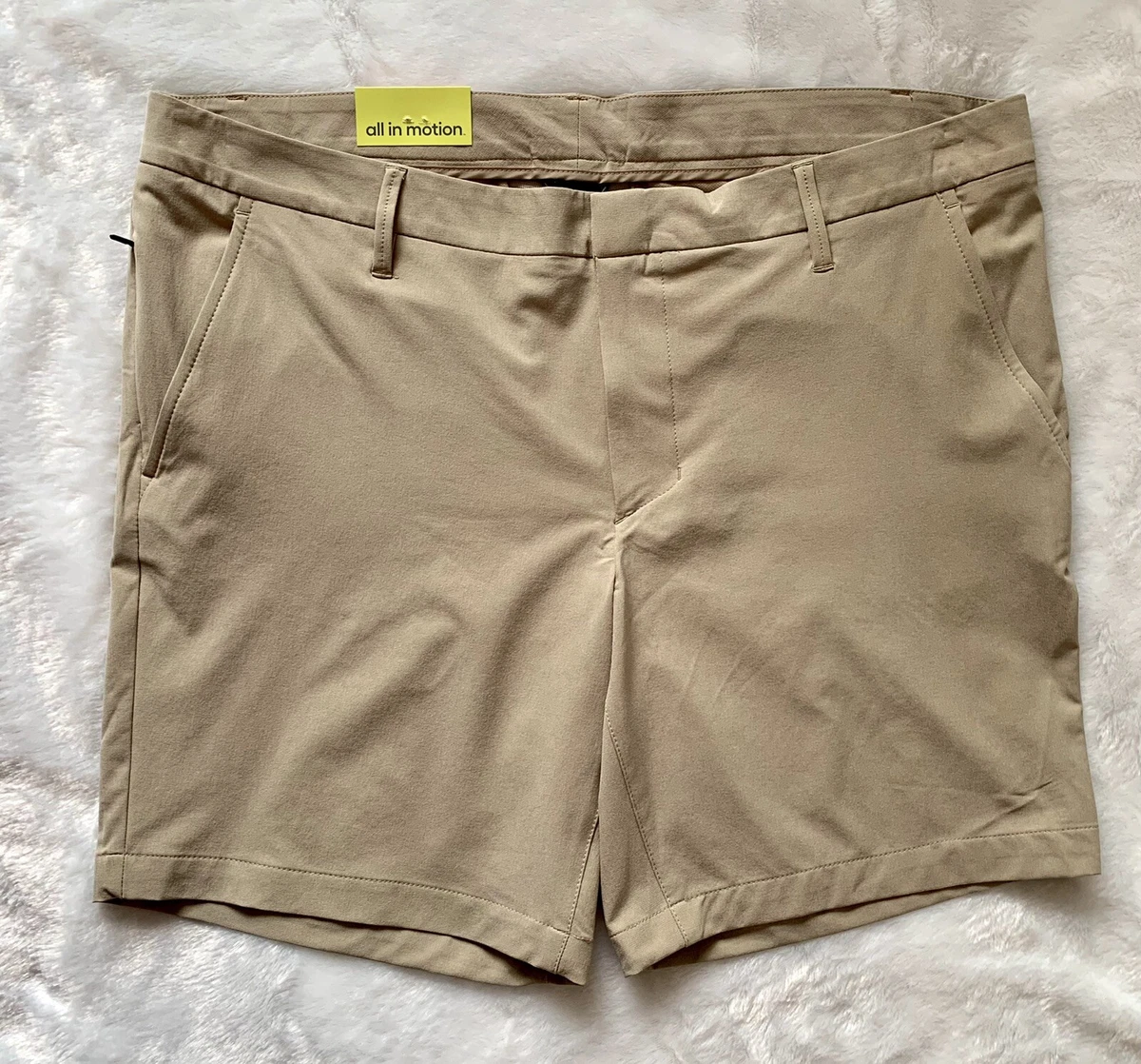 All In Motion Men s Golf Shorts Khaki Size 40 NEW NWT Zipper Pocket Stretch