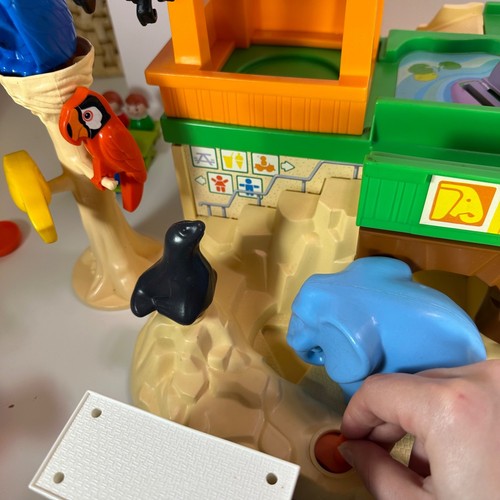 Vintage 1984 Fisher Price Little People Zoo #916 In Original Box Not-Complete - Picture 15 of 24
