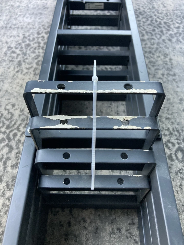 LOTE de 2 Estantes IKEA Lerberg 34" Medios Montaje en Pared CD DVD VIDEOJUEGO 10035 Foto 4 de 4