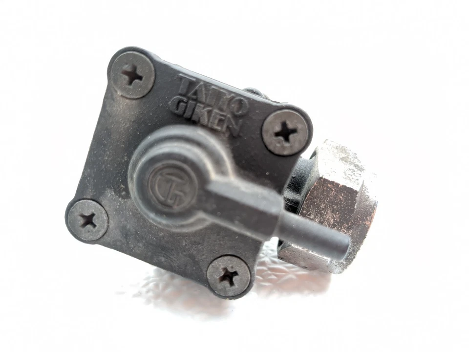 00-07 Harley Davidson Softail Deuce FXSTD Petcock Gas Fuel Shut Off - Image 4 of 4