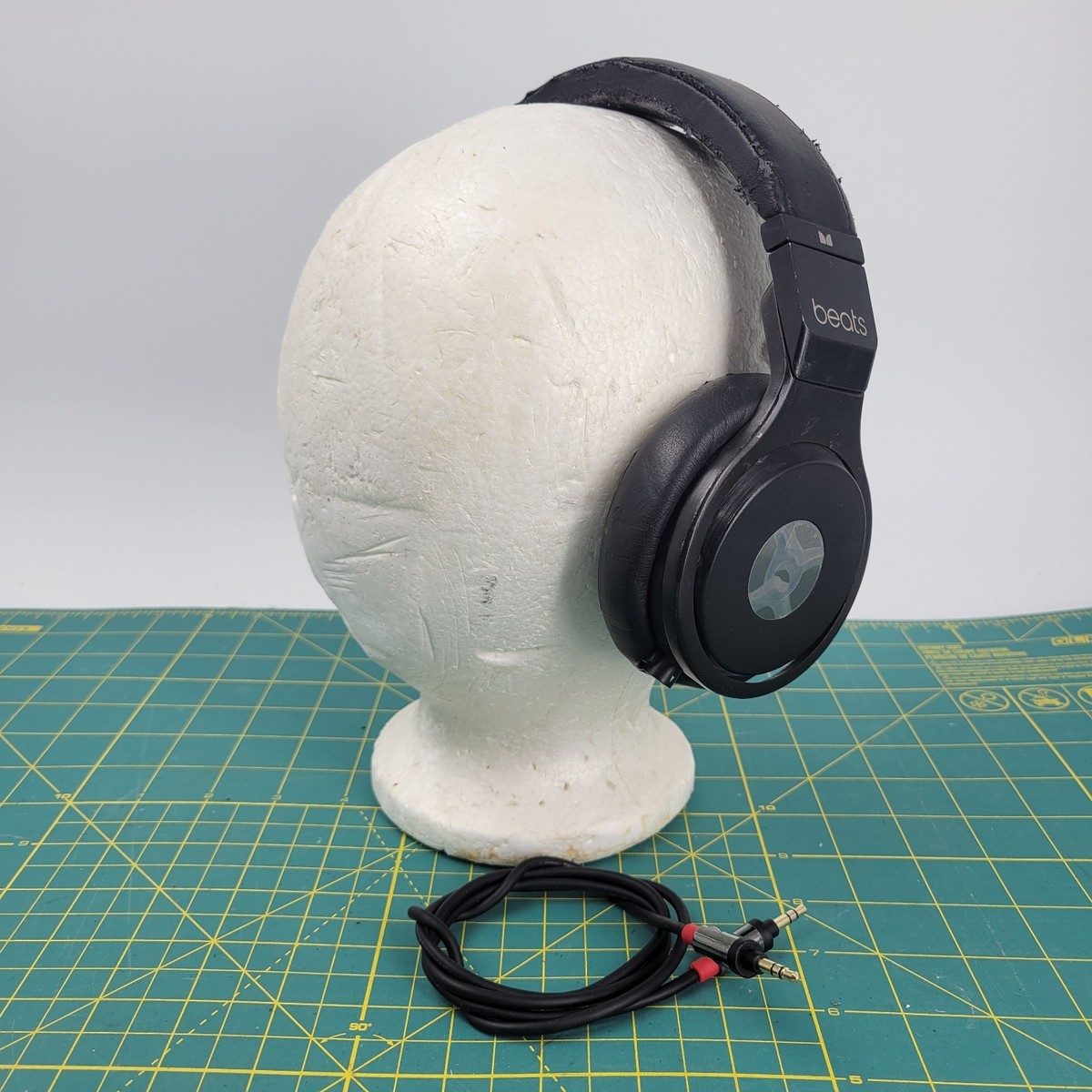 Beats By Dre Detox Studio Pro Wired Black Headphones Tested Works - Main Image