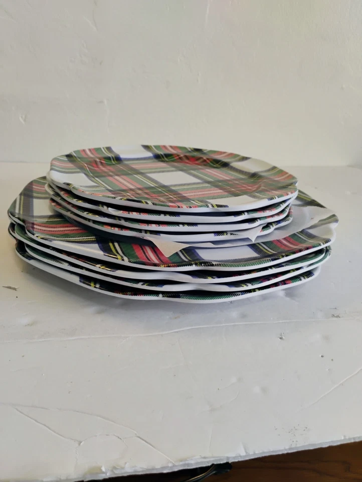 Aspen Tartán Cuadros Navidad 100% Melamina Cena Ensalada Platos Juego De 8 Nuevos~ Foto 3 de 4