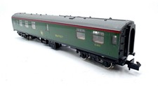 Graham Farish N Gauge BR Mk 1 RMB Southern Region Green Unboxed