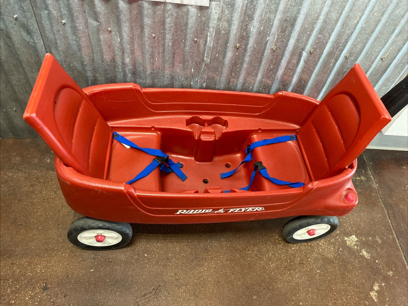 Radio Flyer Pathfinder Red Plastic Two Seater Wagon W/Fold D