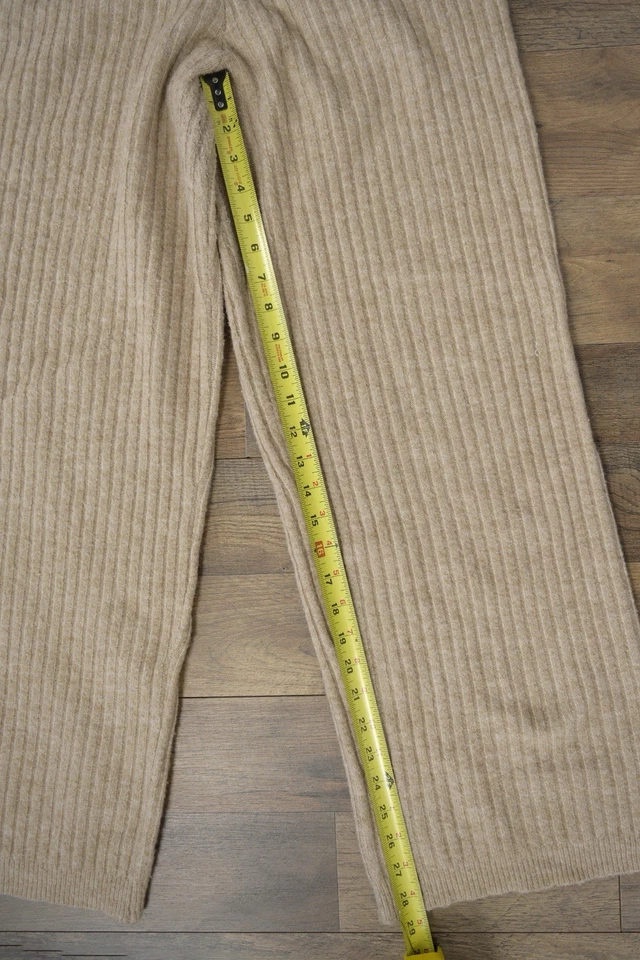 Pantalones de ocio para mujer H&M S. beige acanalados de punto pierna recta Foto 4 de 4