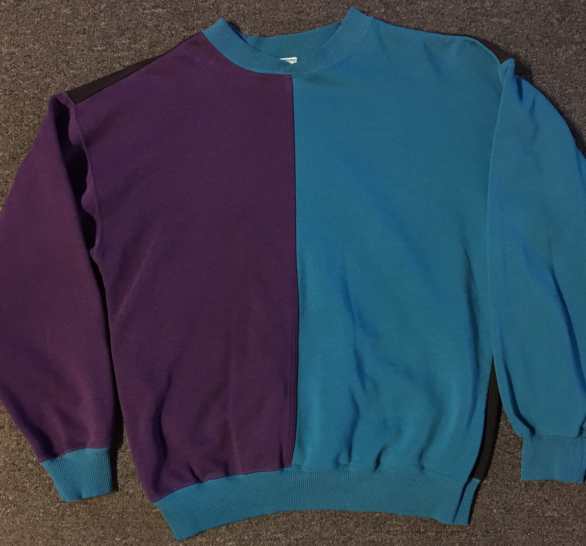 90s USA製 BENCHMARK embroidered sweat il_1080xN.6317054507_6esg.jpg