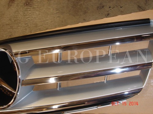 Rejilla capó delantero original Mercedes-Benz Clase C W204 C300 C350 C250 NUEVO - Imagen 3 de 5