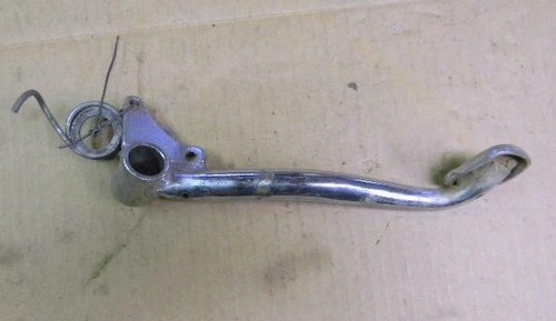 Suzuki GT750 1972 pedal de freno con resorte - Imagen 2 de 2