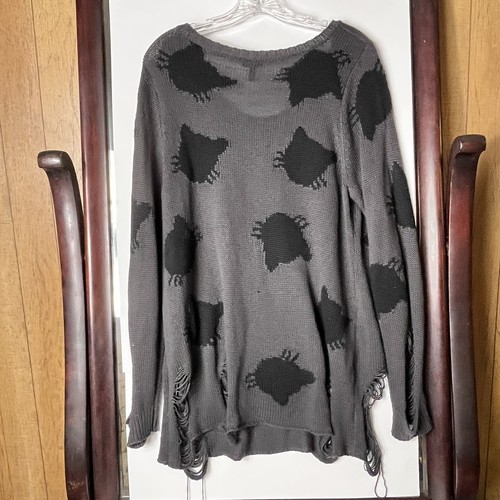 Torrid Distressed Gray Knit \u0026 Black Cat 