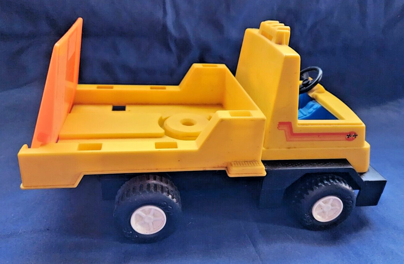 Husky Helpers Race Car Rig #320 - Fisher Price Vintage 1978 - Complete ...