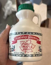 Holiday Greetings Pure Maple Syrup – 473ml / 16 fl oz Pint Bottle