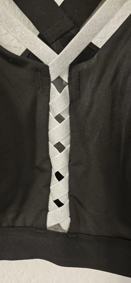 Victorias's Secret Victoria Sport Bra Size 38D Medium Support Black/Silver NWT - Image 2 of 4