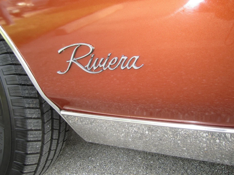 1971-1974 Buick Riviera Chrome Monogram | Fender Script - Image 2 of 4